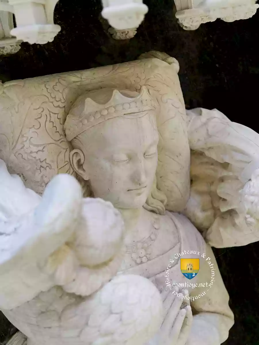 agnes sorel gisant tombeau loches 