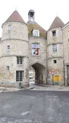 Porte Tournan En Brie