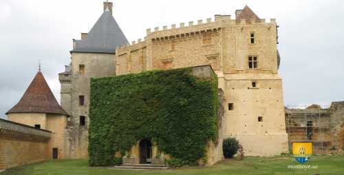 Château Biron, Dordogne