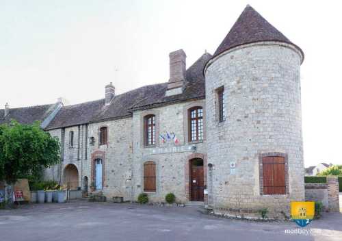 Mairie de Piffonds - Château XVe