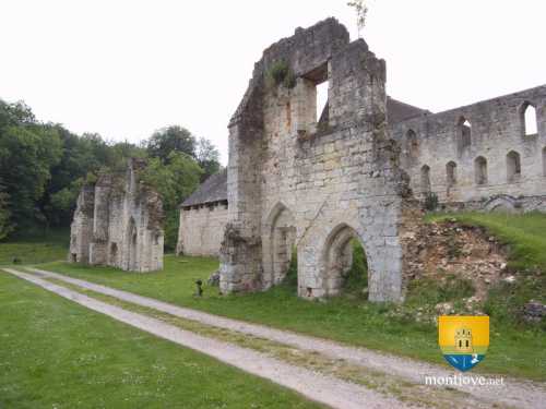 Ruine de l&#039;église abbatiale de l&#039;abbaye de Mortemer, Lisors, Eure, Normandie, France