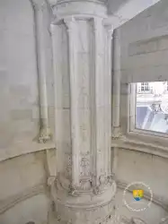 Colonne Centrale Escalier Renaissance