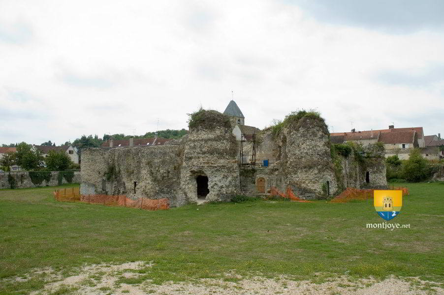 château de Beynes et église Chateau Beynes